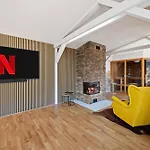 Luxus-gaestehaus Mit Sauna, Kamin & Exklusivem Paarbereich * Neubulach