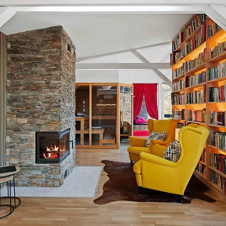 Luxus-gaestehaus Mit Sauna, Kamin & Exklusivem Paarbereich * Neubulach